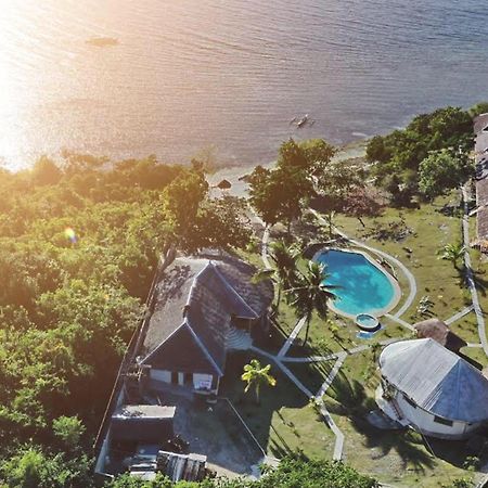 Cuestas Beach Resort And Restaurant Badian Kültér fotó