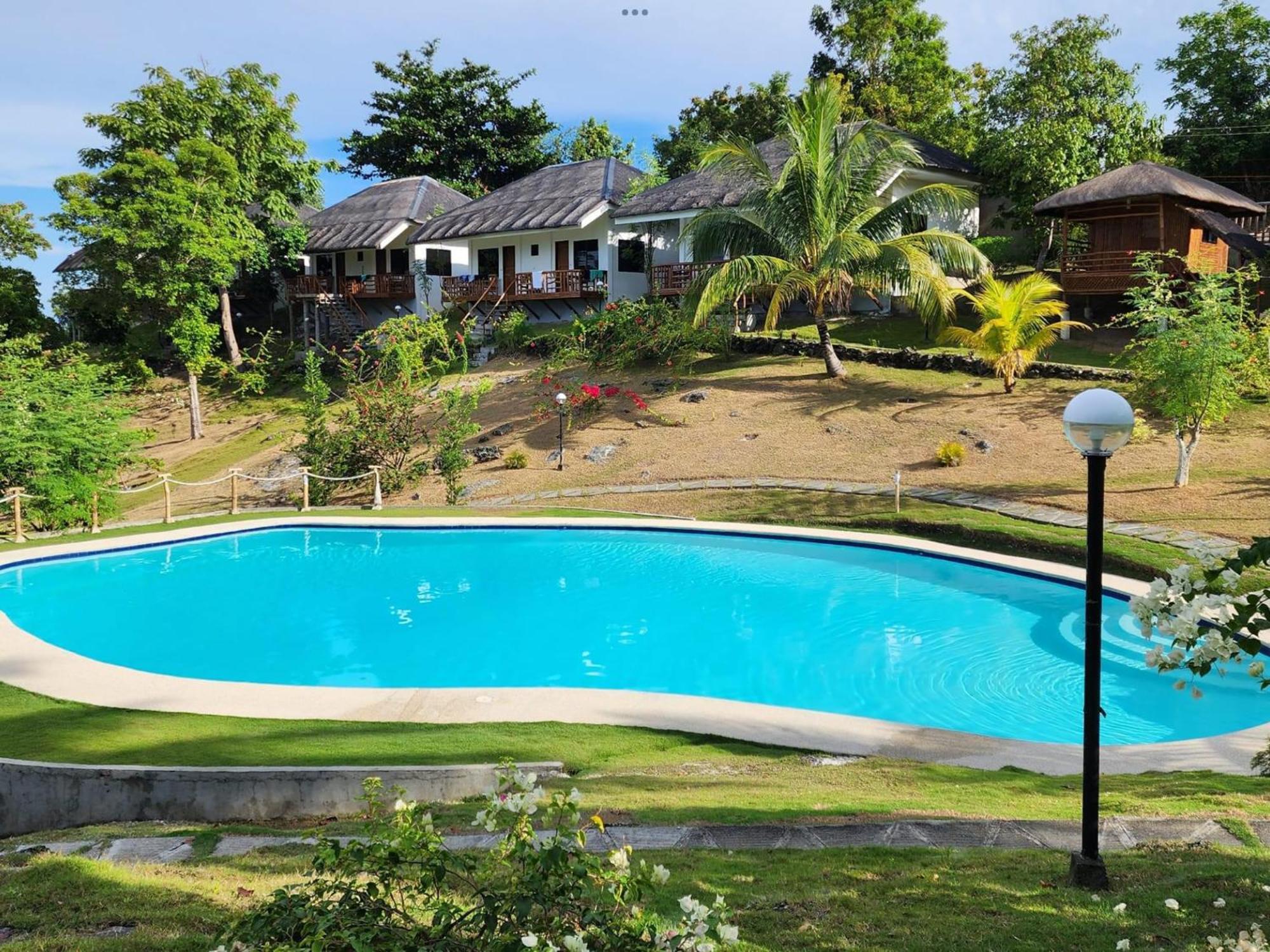 Cuestas Beach Resort And Restaurant Badian Kültér fotó