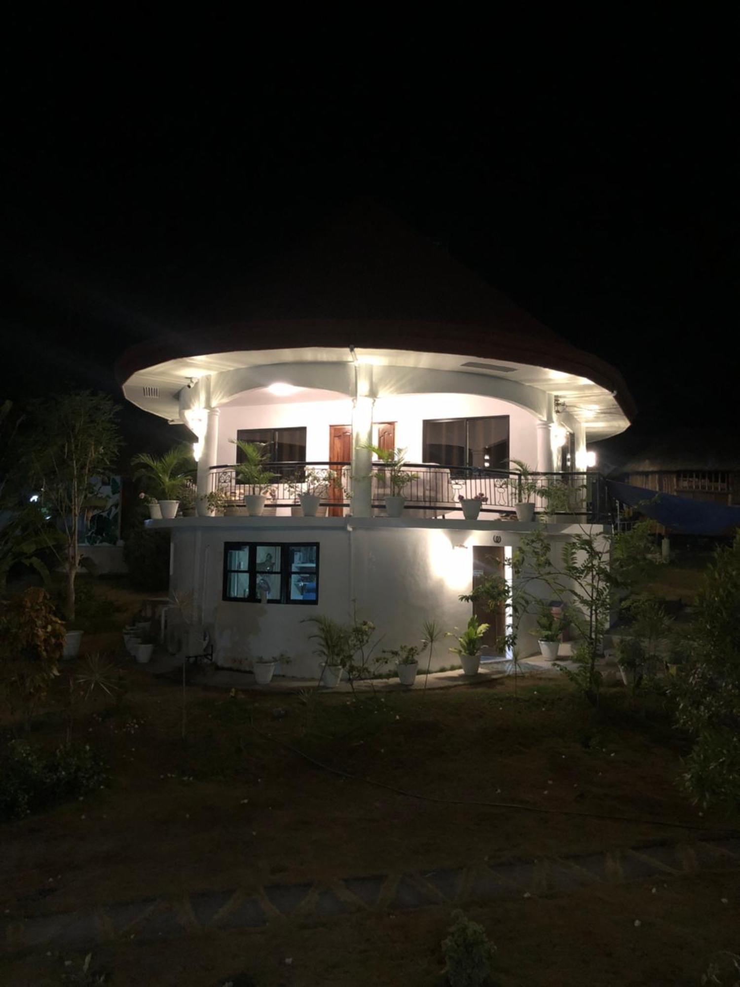 Cuestas Beach Resort And Restaurant Badian Kültér fotó