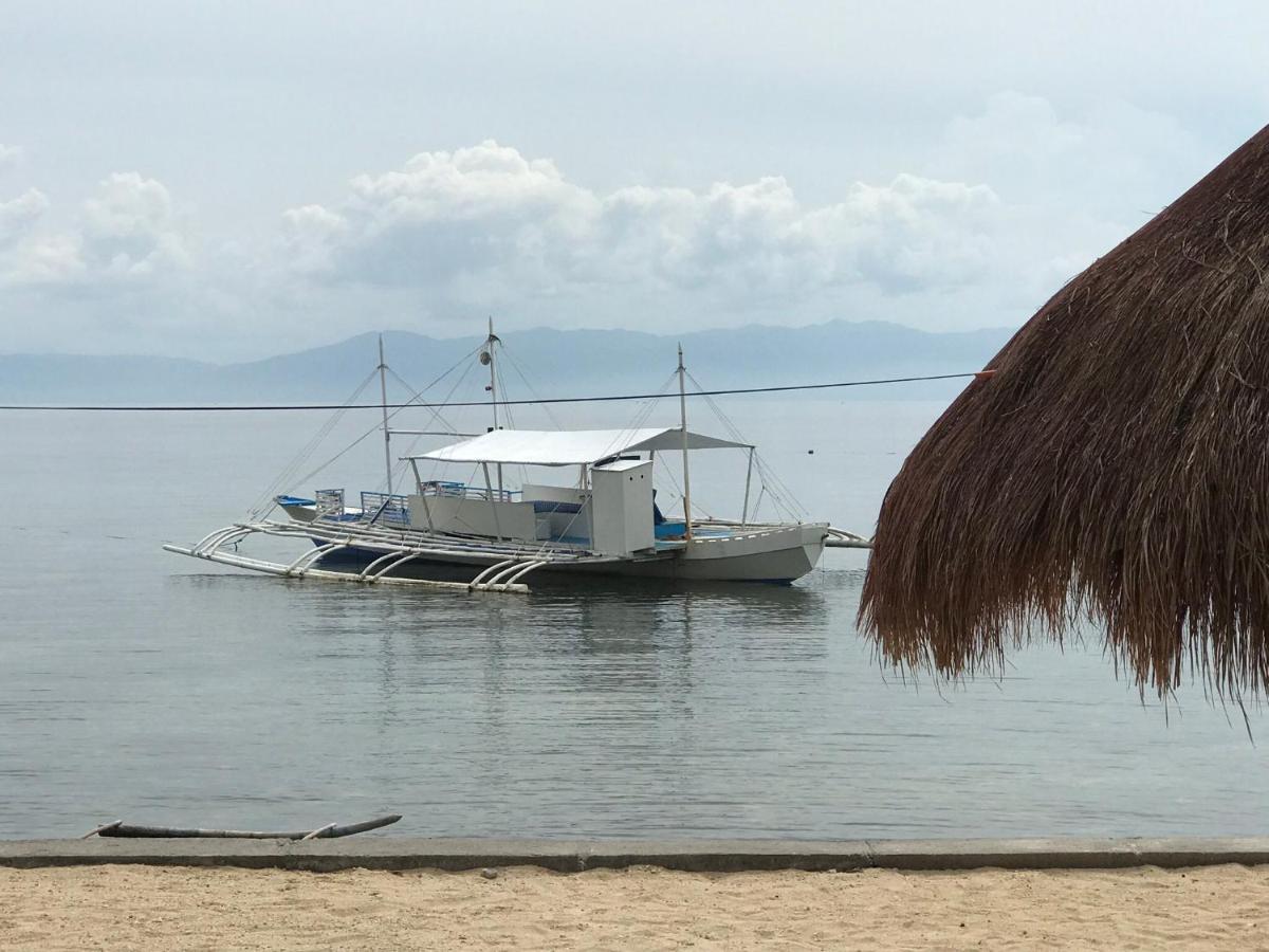 Cuestas Beach Resort And Restaurant Badian Kültér fotó